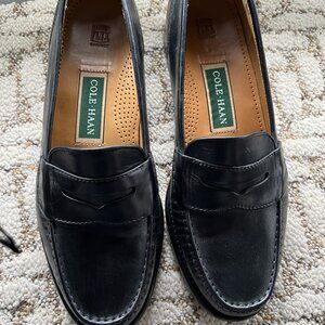 COLE-HAAN - Black Size 9 1/2 Medium Men's Shoes/Leather Penny Loafers - $55